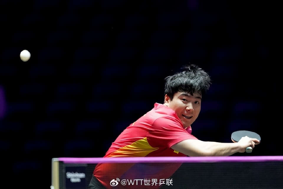 梁靖昆32西蒙高兹晋级4强