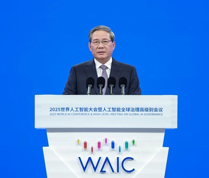 美国AI新政三箭连发：特朗普着力构筑人工智能主导权【AI战略洞察】_腾讯新闻