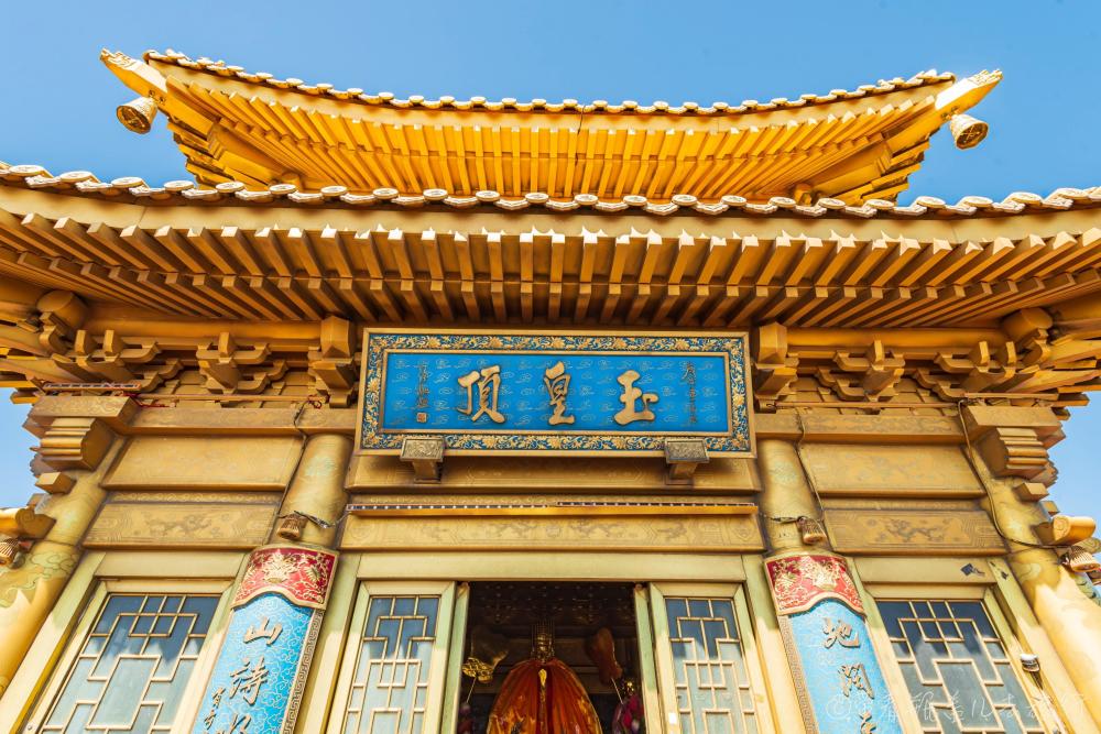 洛阳有座老君山,山顶神似云霄宝殿,却为何从不对外国人开放?