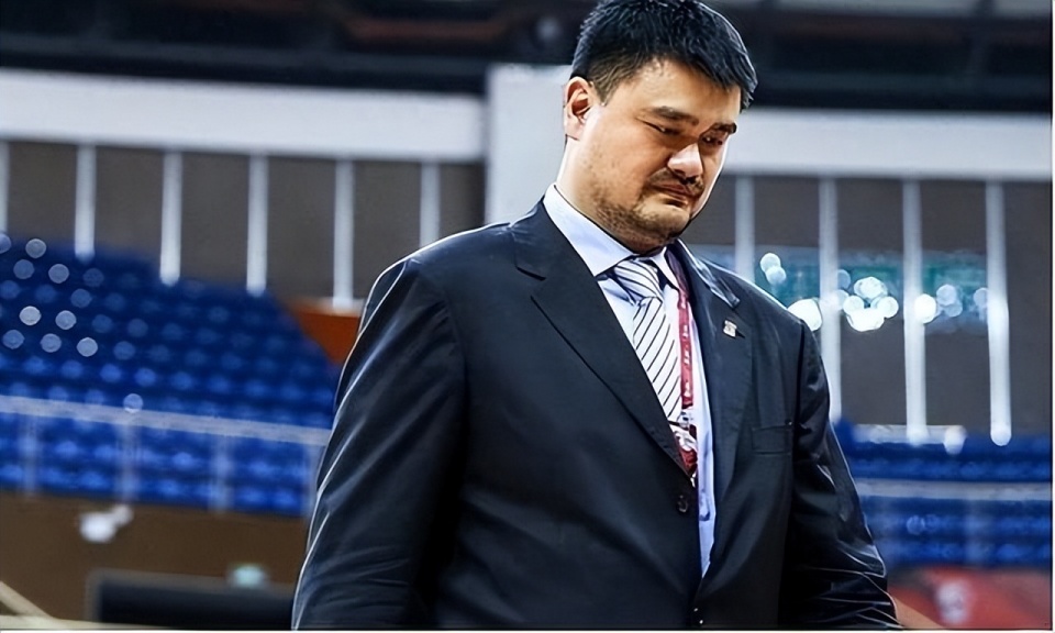 杨毅:网友们都盼着去姚明治下的篮协抓人 主要是男篮成绩一塌糊涂