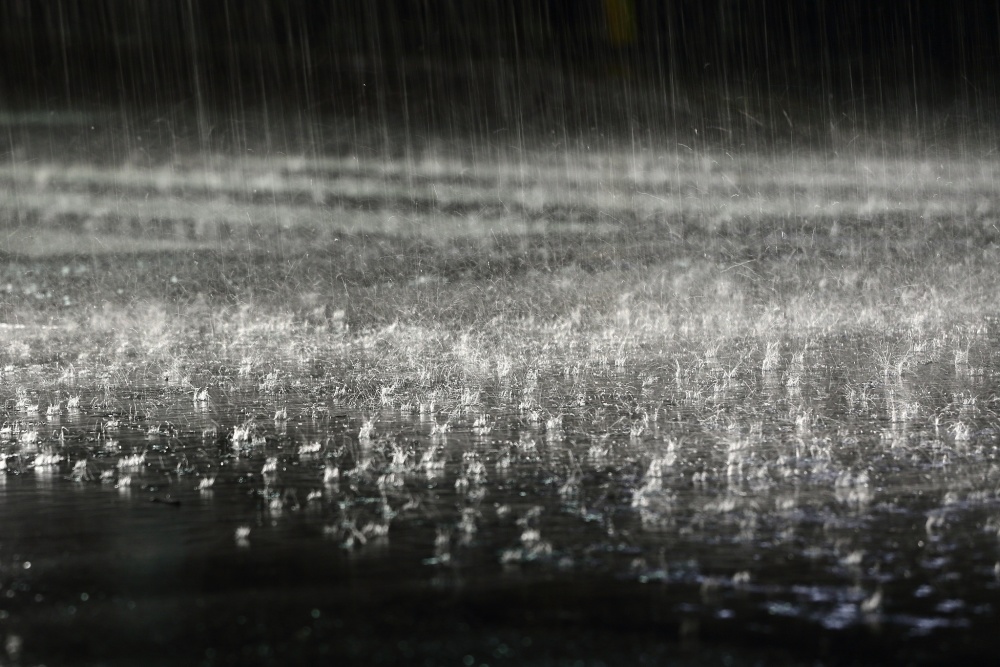 贵阳出现27站暴雨人工增雨缓解旱情