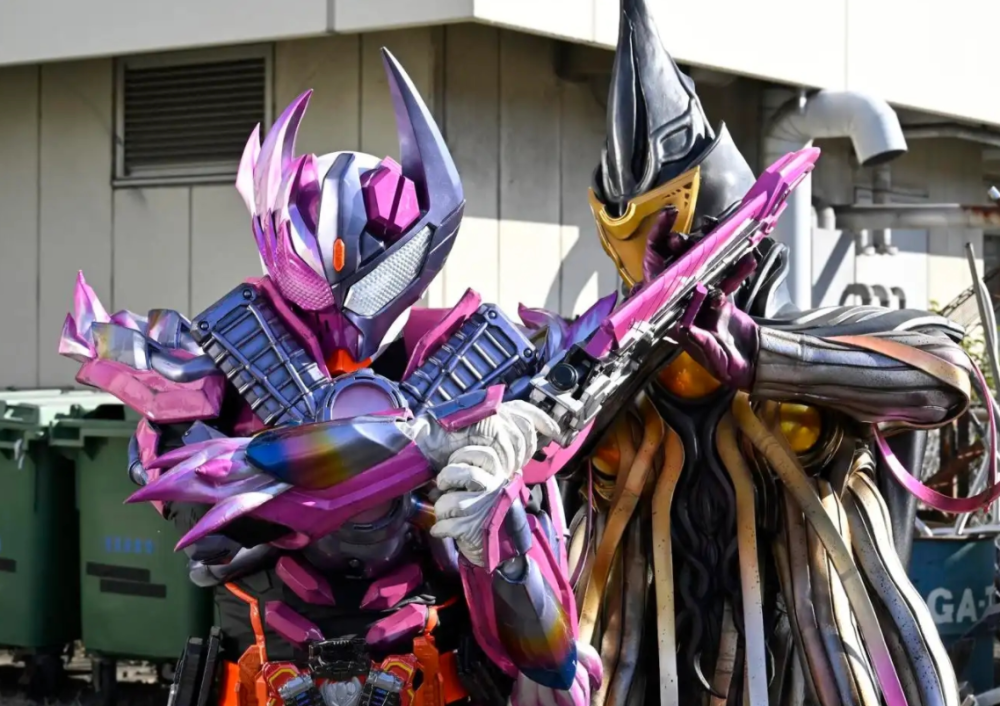 黑炎的力量,其源头是来自冥黑之王吉吉国王的力量吧,没关系,假面骑士