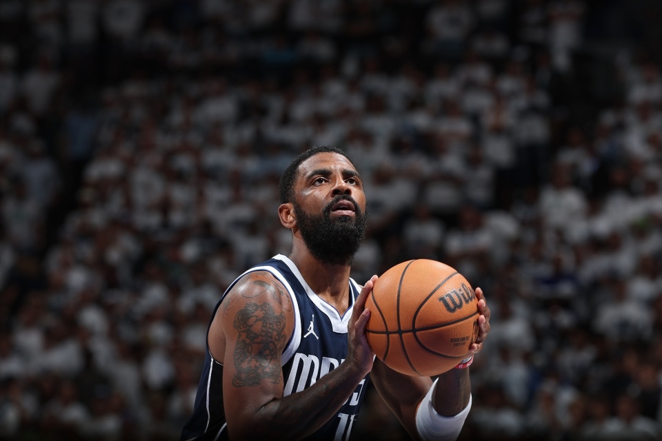 欧文:昨晚睡觉和今早投篮训练时 我就感觉我们今天要爆