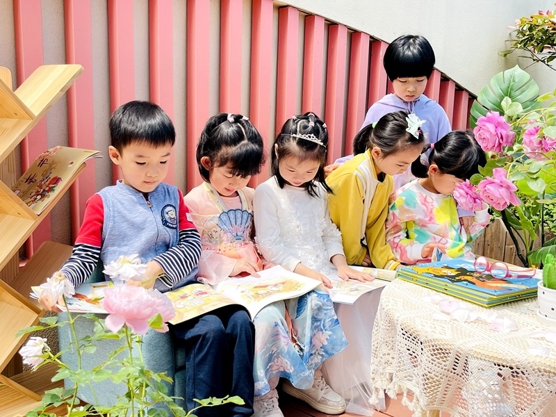 (组图)阅读伴我成长 省直广厦幼儿园福峰分园举行阅读月活动_腾讯新闻