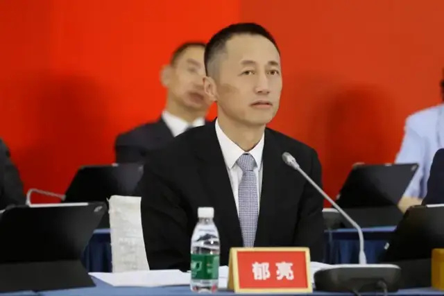 重磅！郁亮辞去万科所有职务，一个时代落幕了…_腾讯新闻