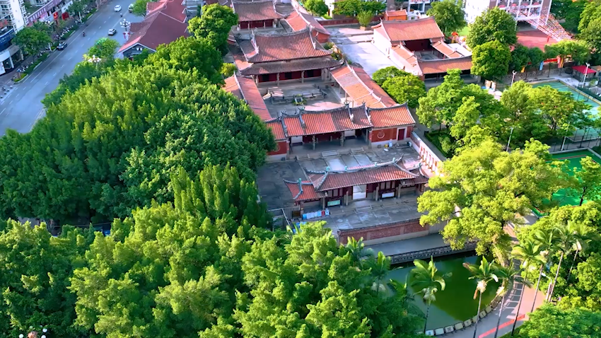 安溪文庙"《小说选刊》与安溪县合作多年,在书写,宣传安溪地域文化