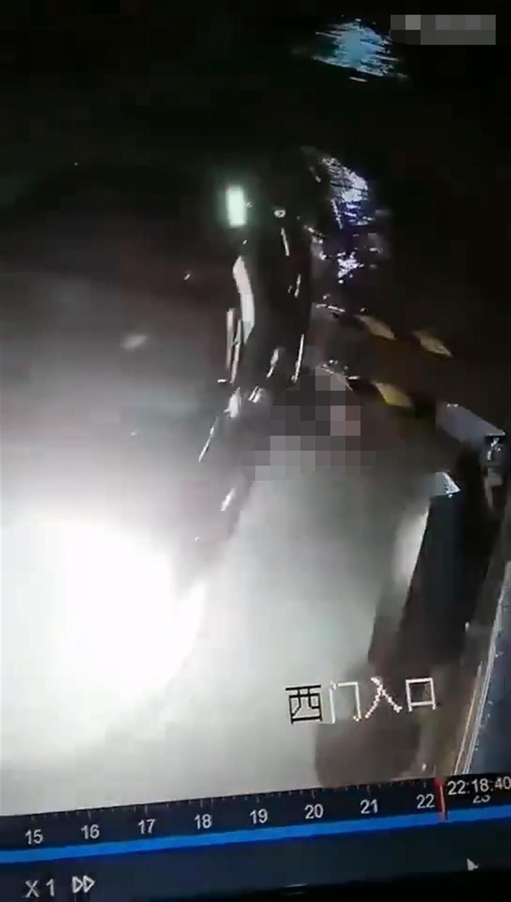 雨夜有人被一辆“冀D”轿车拖行？网警：正在调查内容是什么-313啦实用网