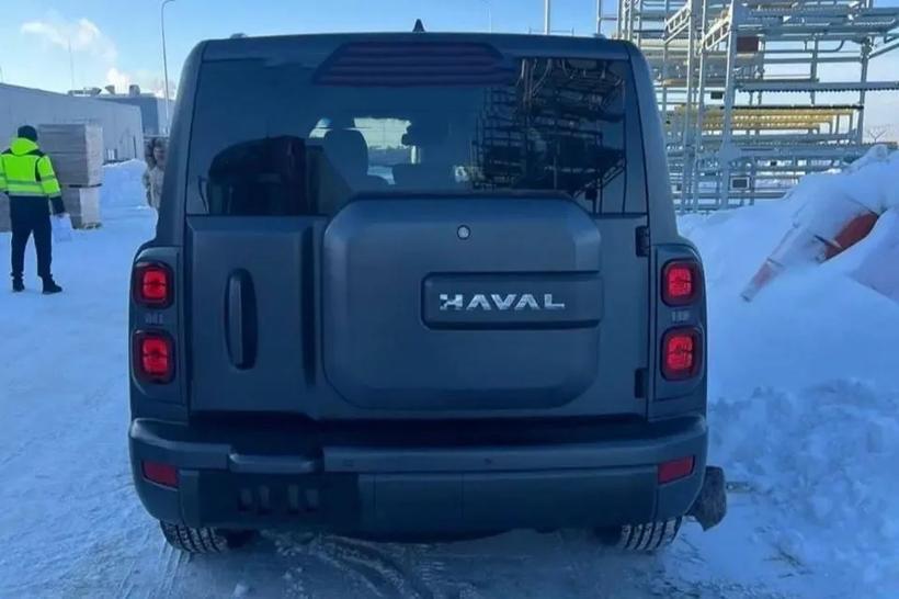 可平替普拉多新哈弗h9实车现身配双动力大梁