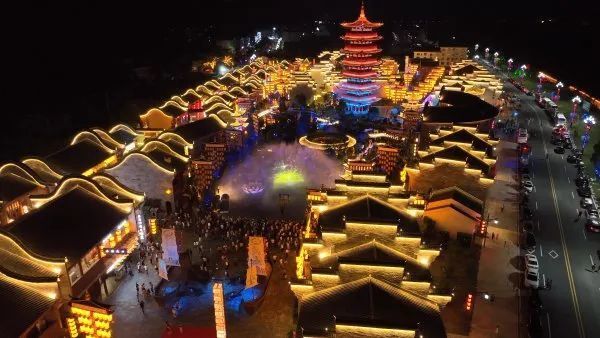 5月19日,庐山西海主景区免门票