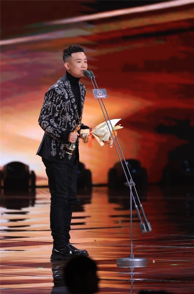 2023微博之夜说唱歌手gai周延再次斩获年度荣誉