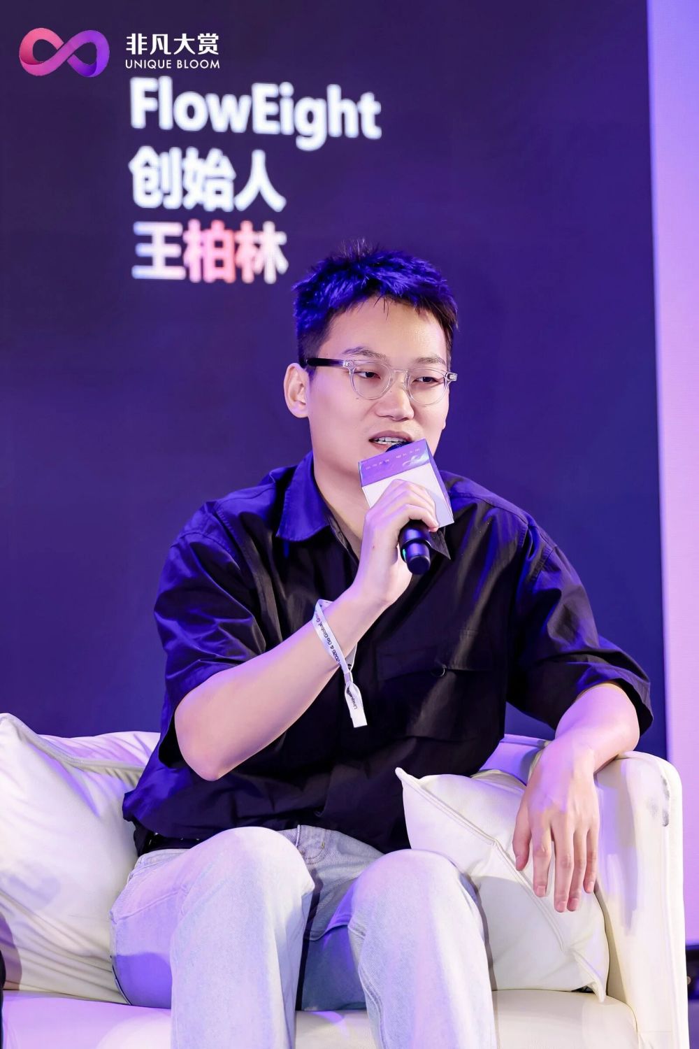 AI出海怪象：30块成本的硬件卖到499刀 · 原文图片 2