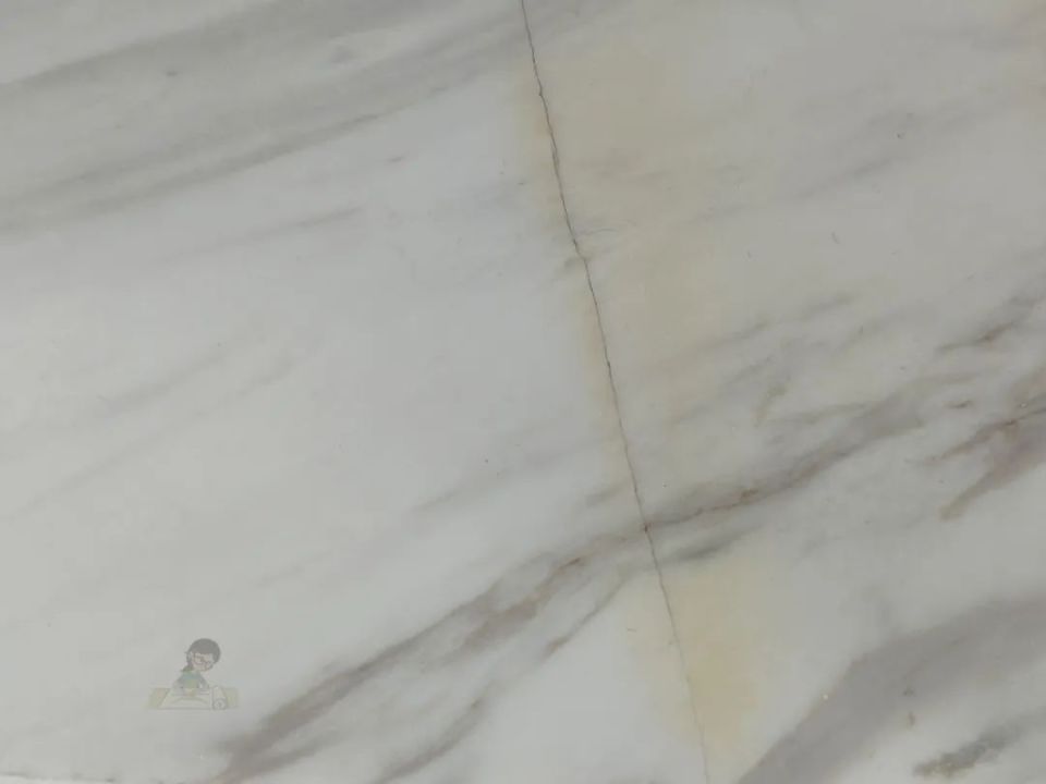 住了5年,大理石开始"返碱",越看越不顺眼!
