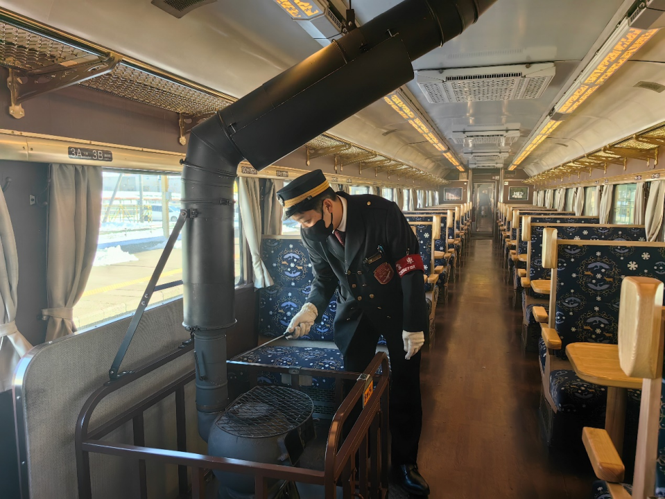 在蒸汽火车上烤鱿鱼?city不city啊