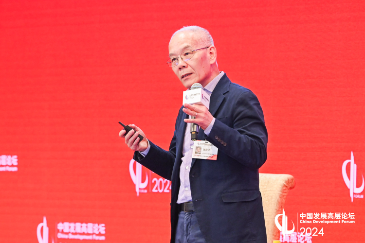 美国家工程院院士张宏江过于聪明的大模型或带来灾难性后果