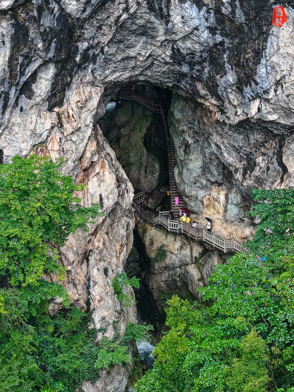 神农架天生桥:不只是世界遗和自然奇观,还是清凉的避暑胜地