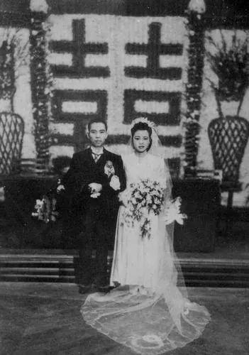 走进马万祺家族:「澳门三大家族」,爱国儒将,三代传承