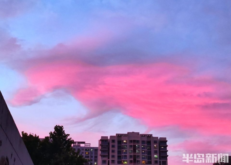 美如画！青岛出现“世纪晚霞”_腾讯新闻