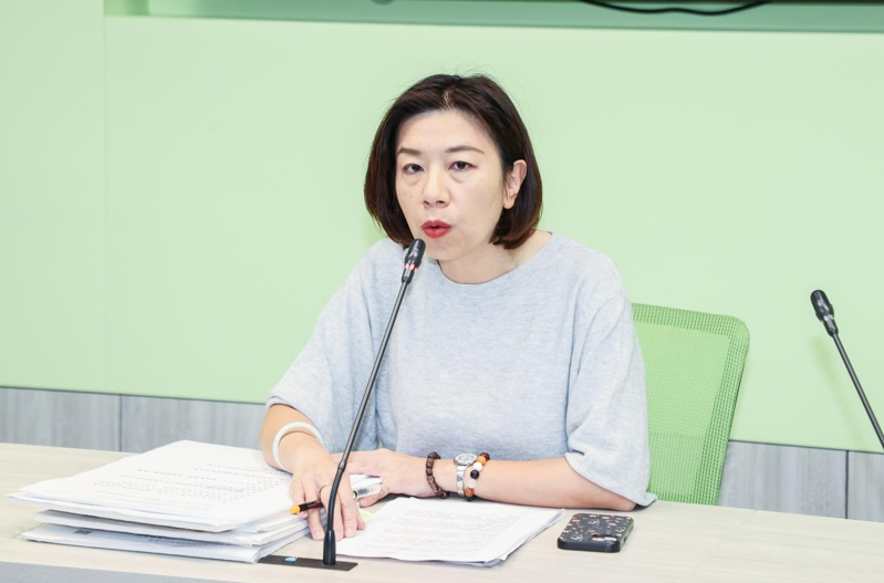 资料照片)对此,在野党批评相关安排是"败选者联盟",尤其林静仪被批"