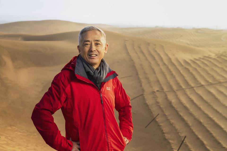 资讯有故事｜“地球卫士奖”获得者卢琦：希望把中国的治沙技术传播到世界各地_腾讯新闻