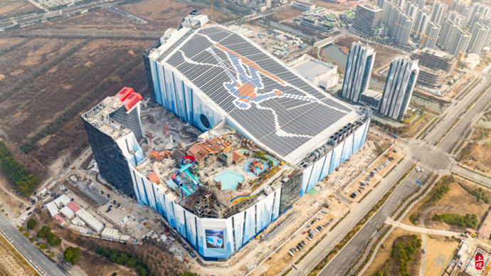 垂直落差达60米,世界最大室内滑雪场在临港建设收尾,计划年内开业