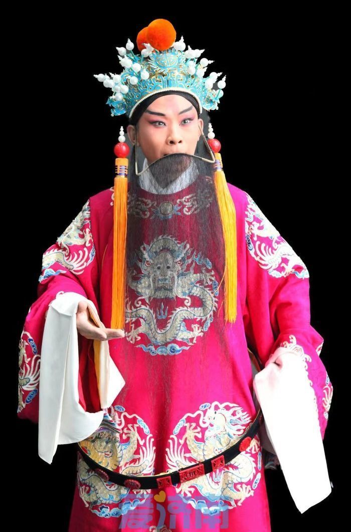 奚派艺术跟齐鲁大地尤其是济南有着很深的渊源,著名书法家欧阳