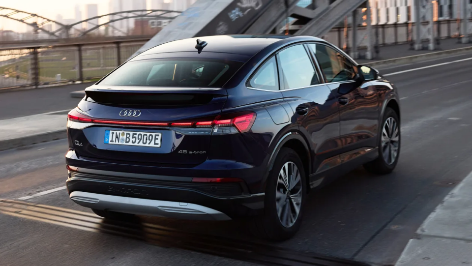 更加强调运动风格,奥迪q4 e-tron sportback实车图发布_腾讯新闻