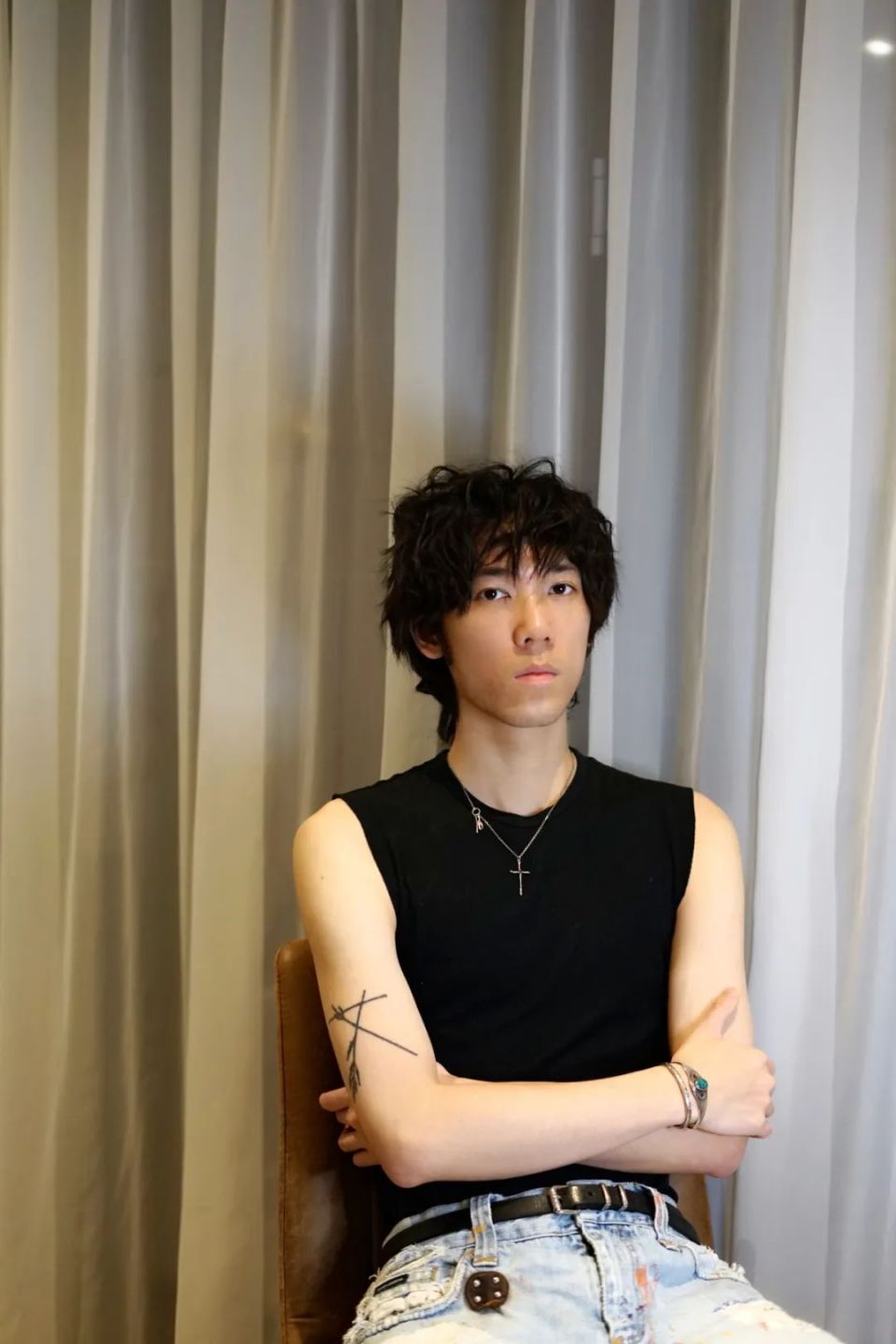 yeezy 设计师 jerry chu 的一周歌单 | music outing_腾讯新闻