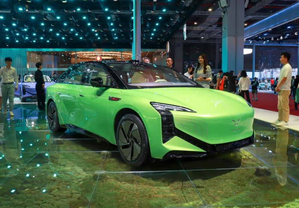 将于今年11月正式上市红旗e001纯电动车上海车展正式首发