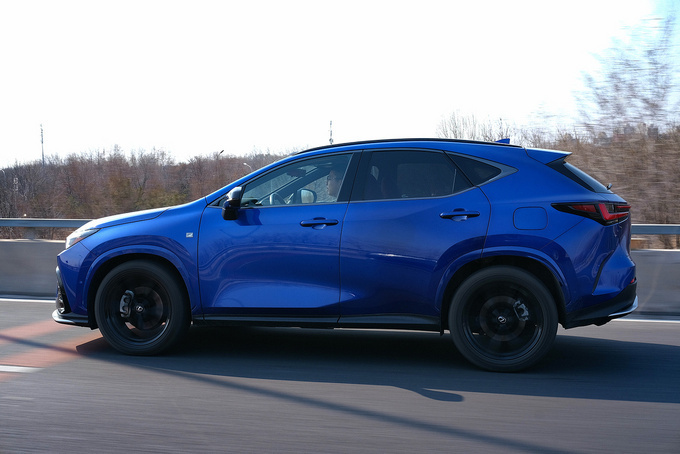 《豪华180》评测:雷克萨斯nx 价格是绕不过的短板_腾讯新闻