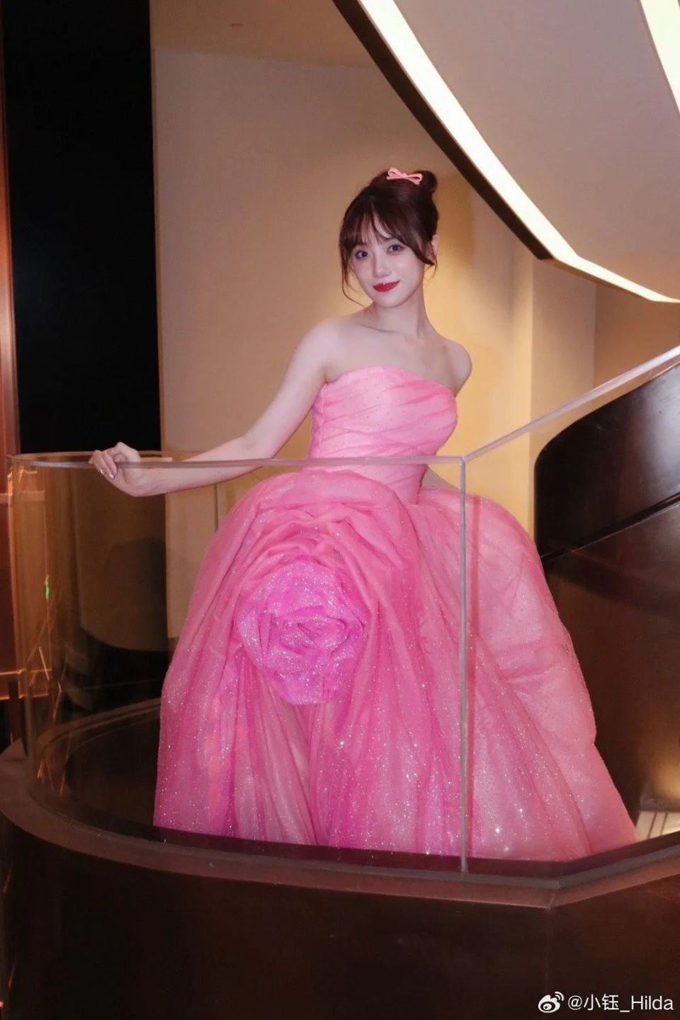 lpl老婆小钰粉色套装精致得像芭比娃娃
