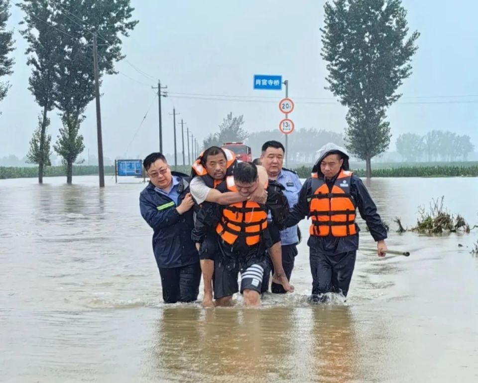 河南洪水救援图片图片