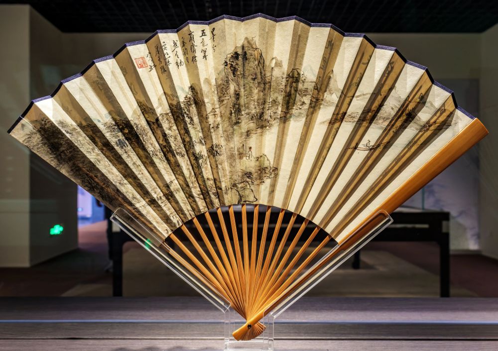 至扇至美”上海博物馆藏历代扇面书画名品展高清全纪录：现代篇-腾讯新闻
