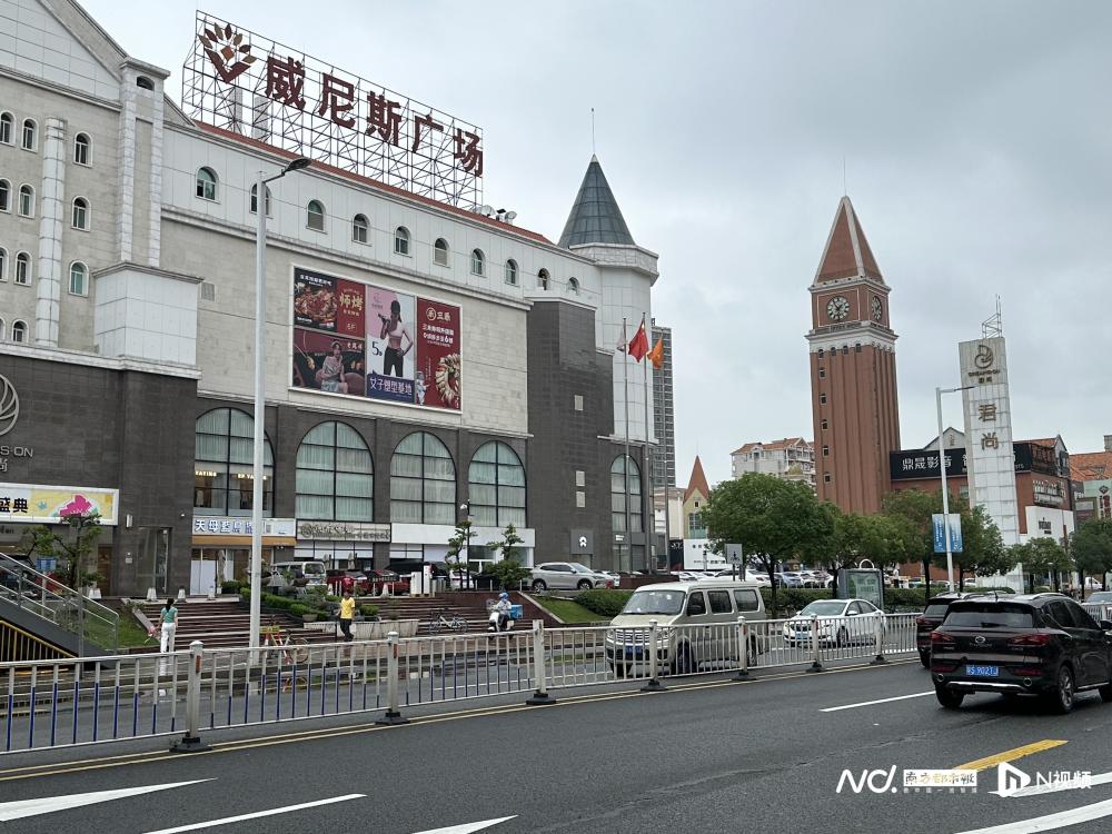 莞城东纵路内涝点今日水深1米治涝工程预计明年12月完工