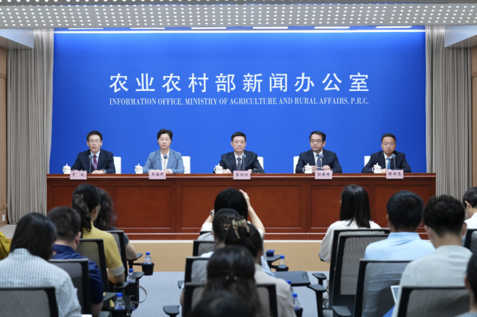 UFD050 最新动态追踪，重大突破即将公布，业界震动掀起新热潮，万众期待明日正式揭晓