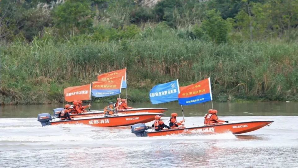 安全生产月丨以"训"备"汛",成都多地开展汛期应急演练