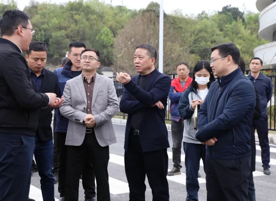 观山湖区长秦永康开展区级林长巡林并调研春耕生产等工作