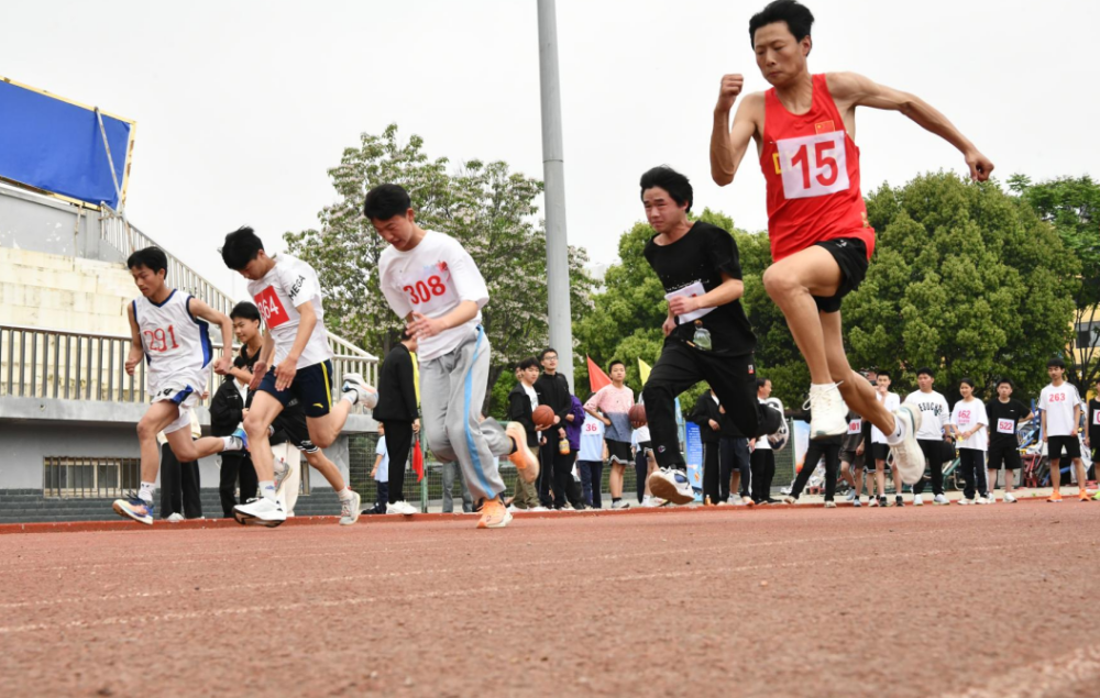 用运动拥抱春天