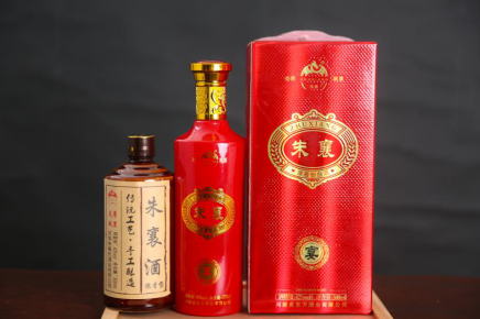 朱襄酒以优质五谷为原料,采用古方古法,坚持固态发酵.5. 辣 德 鲜"