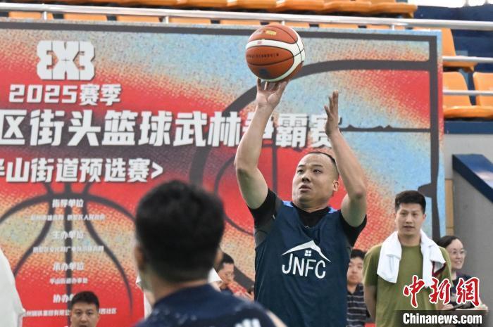 “浙BA”“楼BA”轮番比赛 浙江杭州掀起篮球运动热