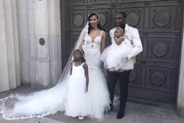 他在广东队拿到cba首冠,却是辽宁队史第一外援,和娇妻相恋12年