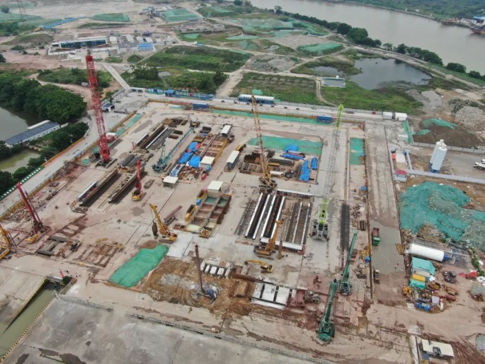 广州鱼珠隧道首节沉管开始浇筑