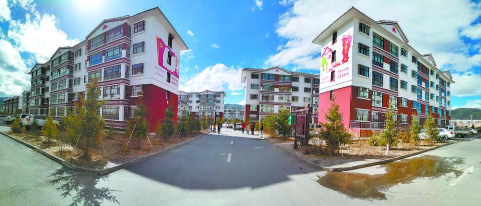 久美家园里聆听乡村振兴幸福音 ——玛沁县大武镇易地搬迁小区久美