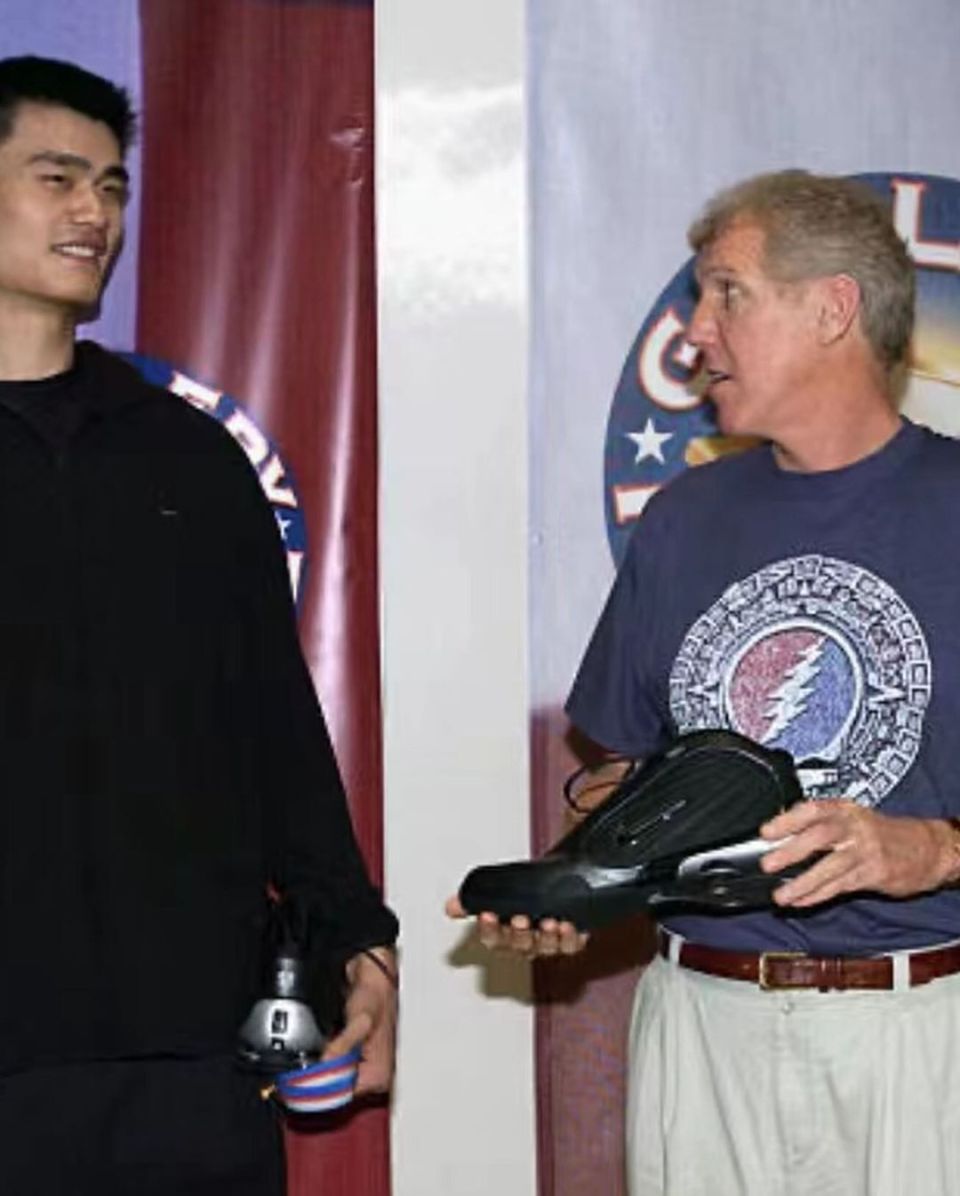 这也是姚明自2020年来首次更新社媒.