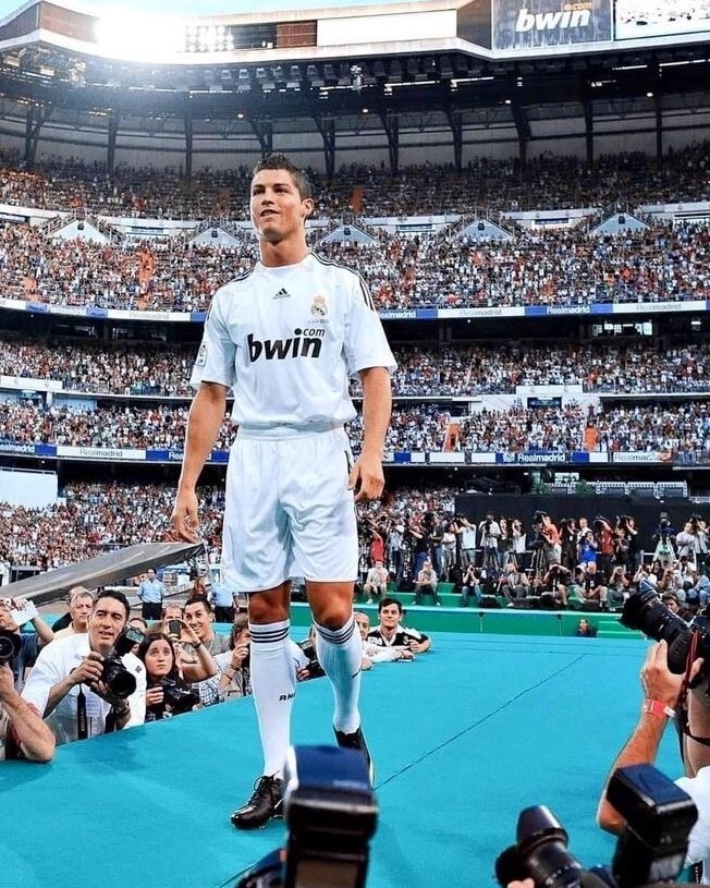 都是儿皇梦,但c罗和姆巴佩加盟前的皇马却大不相同