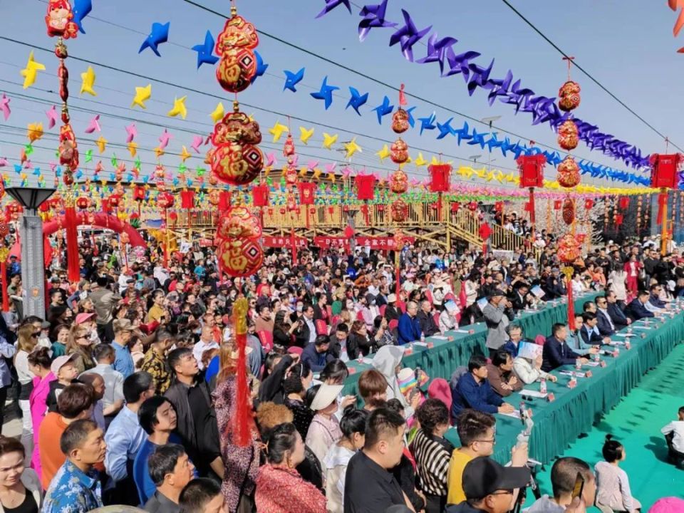 在轮台杏花疏影里享农文旅融合盛宴_腾讯新闻