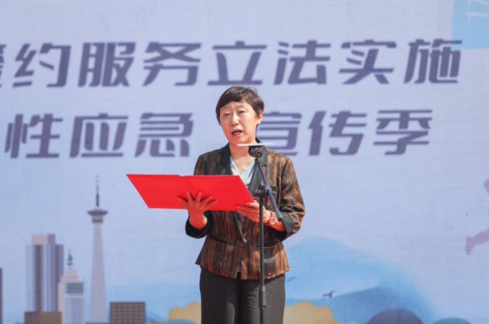 市卫生健康委副主任刘先夺,河西区人大常委会副主任李丽君出席了此次