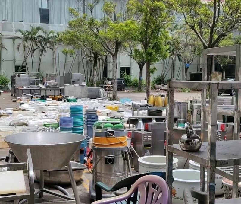 渔民新村总店闭店清仓，现场甩卖家电餐具，21年粤菜地标落幕_腾讯新闻