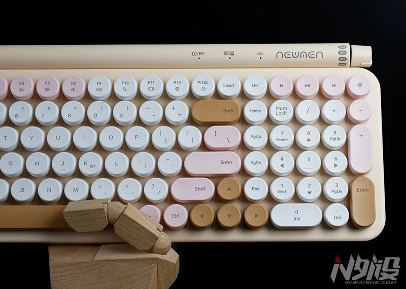 新贵s01双模无线办公键盘上手