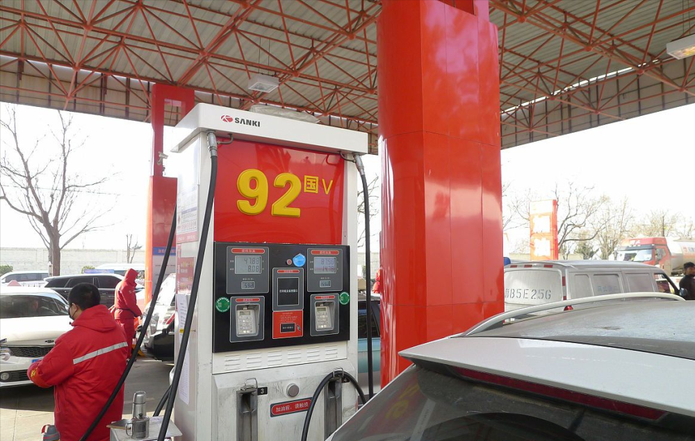 2月23日,调整后92号汽油价,猪价"有变"!_腾讯新闻