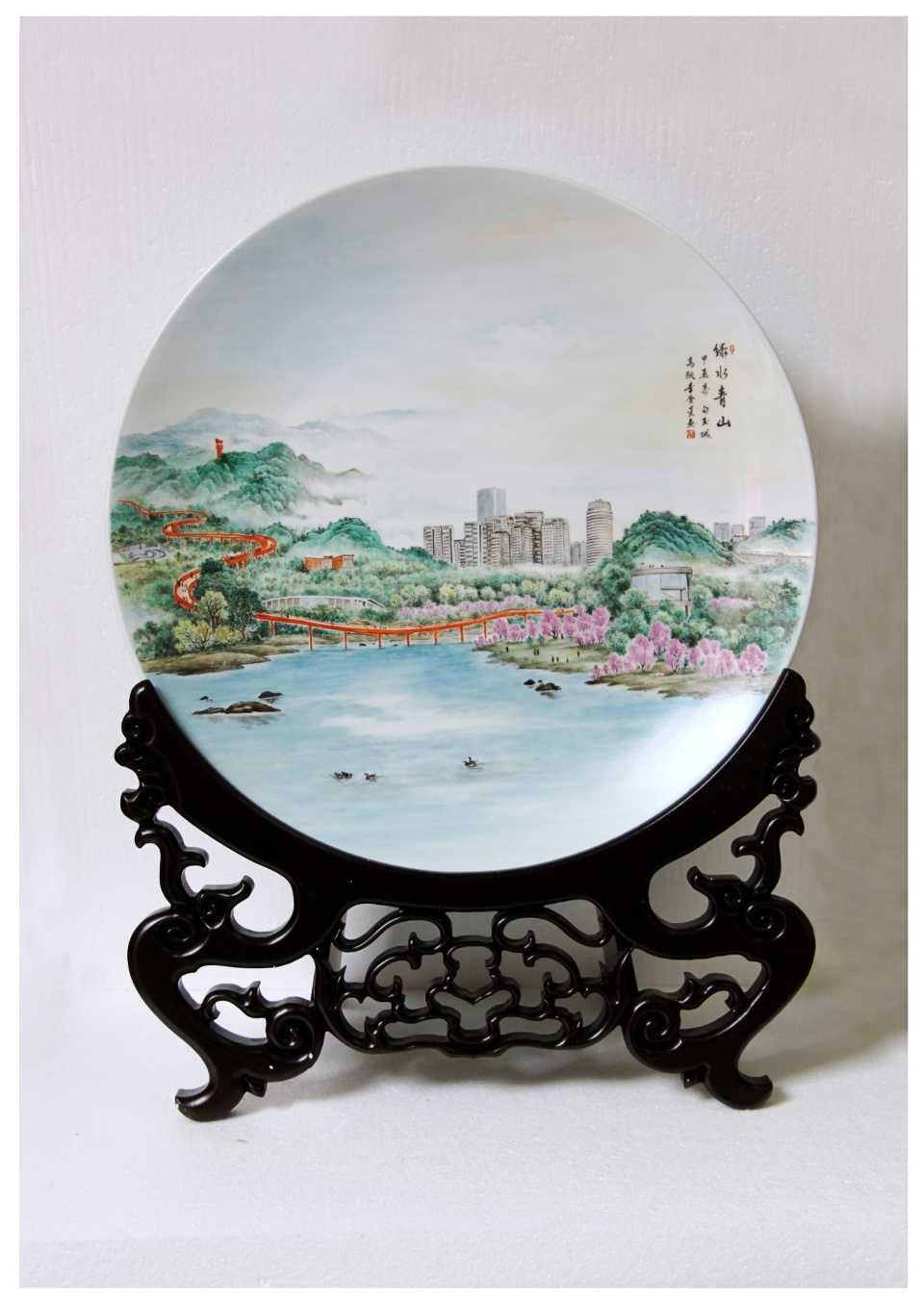 深圳市光明区陶瓷原创作品荣获第二十届文博会金奖